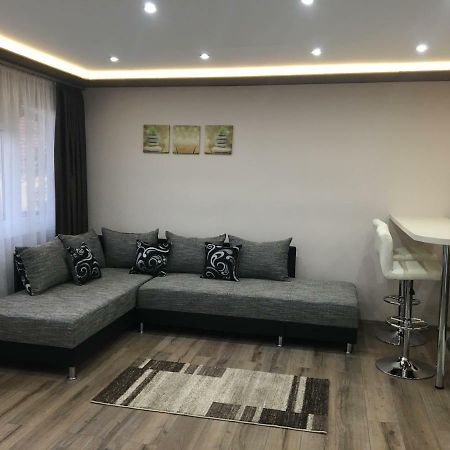 F&M Apartman Eger Exteriör bild